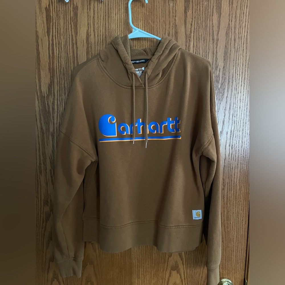 Woman’s Carhartt Sweatshirt